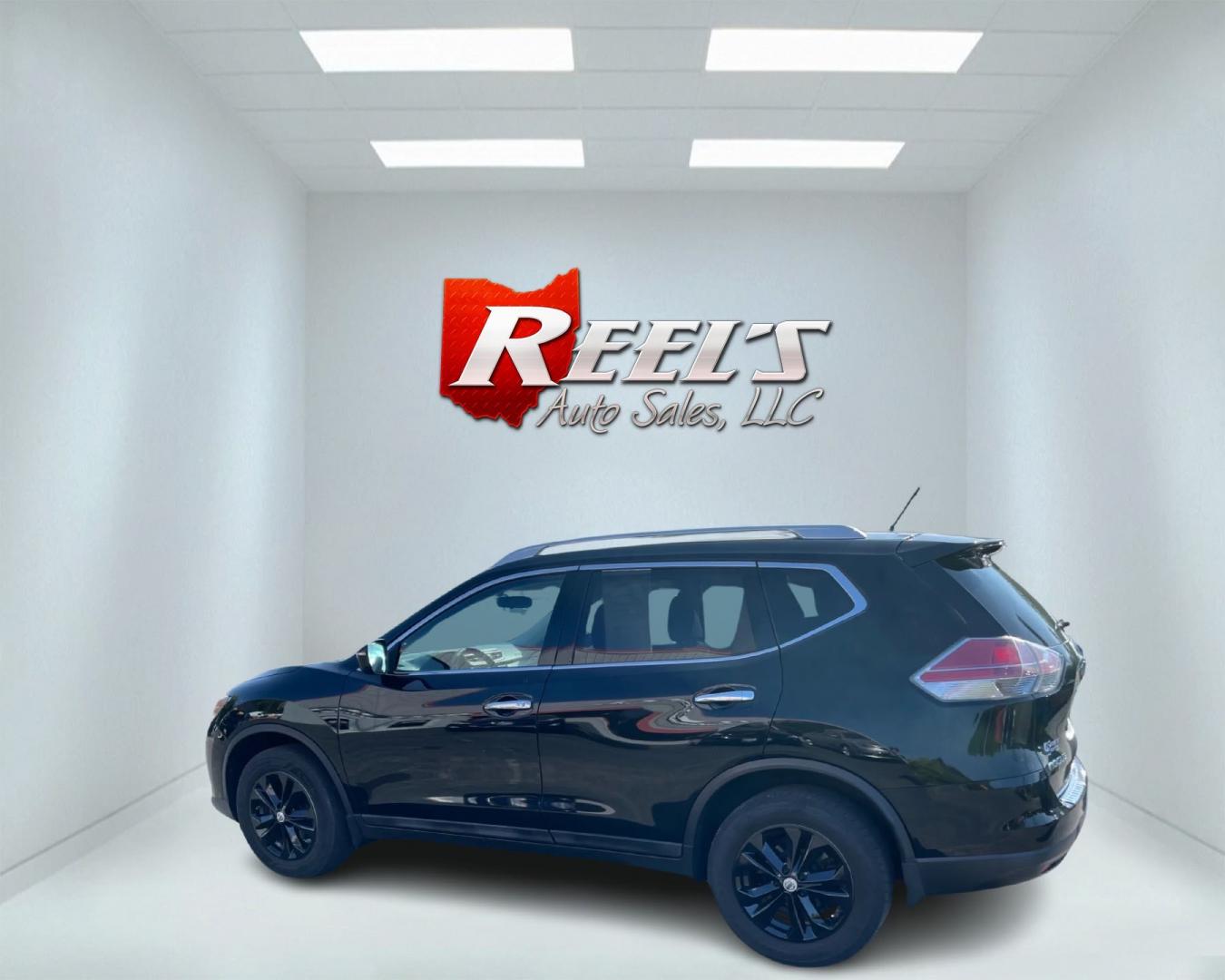 2014 Black /Black Nissan Rogue SV AWD (5N1AT2MV7EC) with an 2.5L I4 DOHC 16V engine, Automatic transmission, located at 11115 Chardon Rd. , Chardon, OH, 44024, (440) 214-9705, 41.580246, -81.241943 - Photo#7